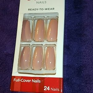 Kiss salon color full cover ready 2 wear pink nail